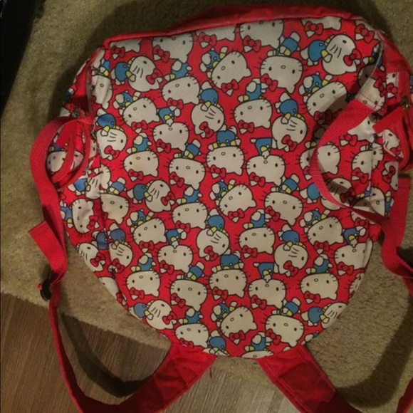 Hello kitty backpack - Picture 3 of 6